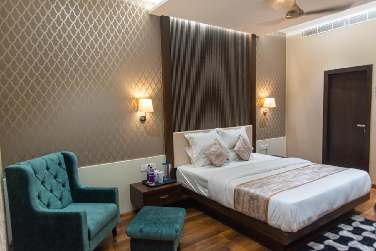 Hotel Royal Livin Benares Buitenkant foto