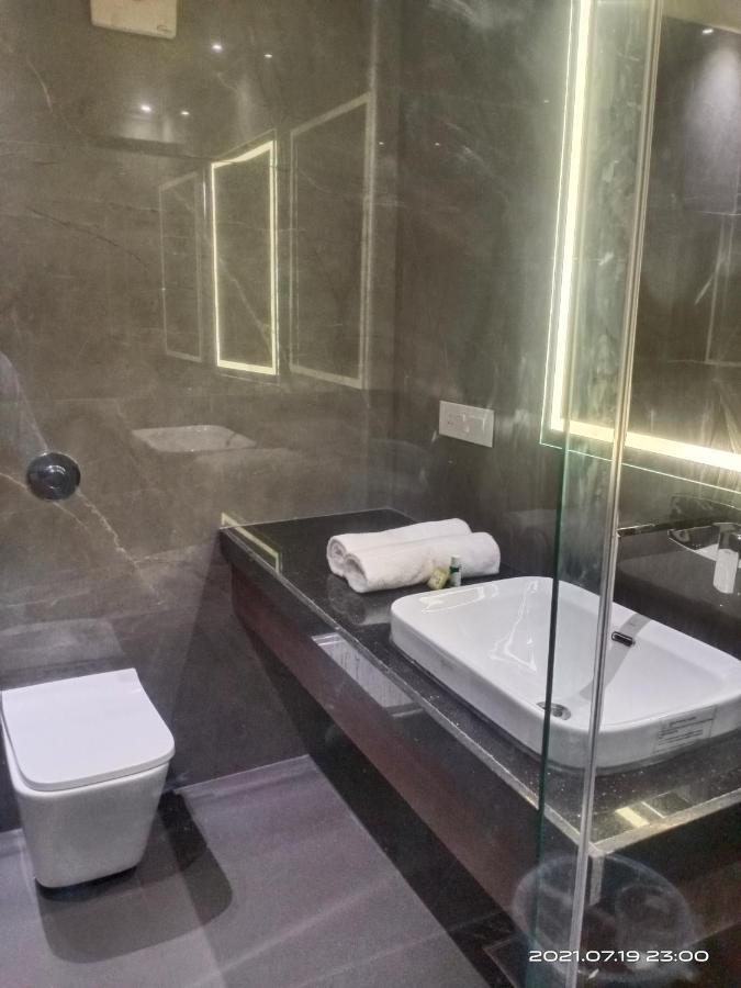 Hotel Royal Livin Benares Buitenkant foto