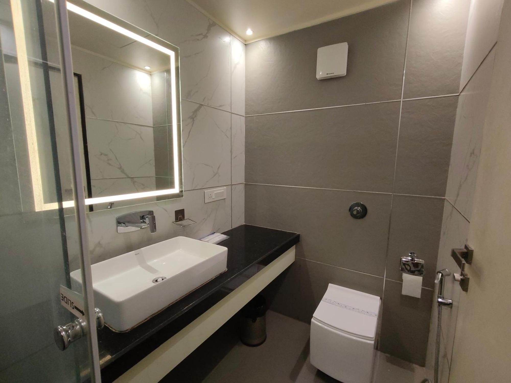 Hotel Royal Livin Benares Buitenkant foto