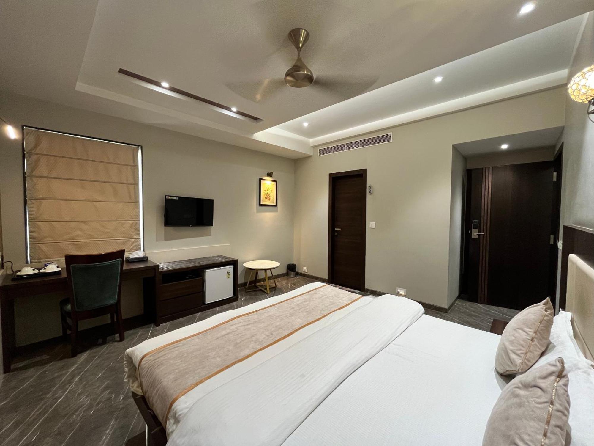 Hotel Royal Livin Benares Buitenkant foto