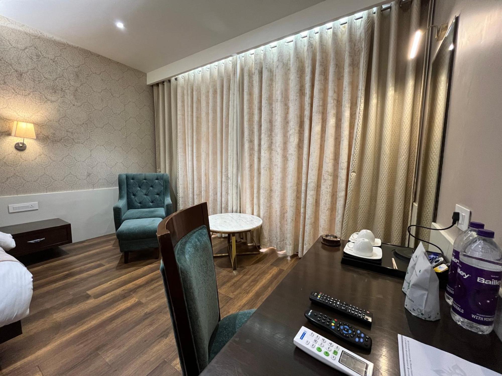 Hotel Royal Livin Benares Buitenkant foto