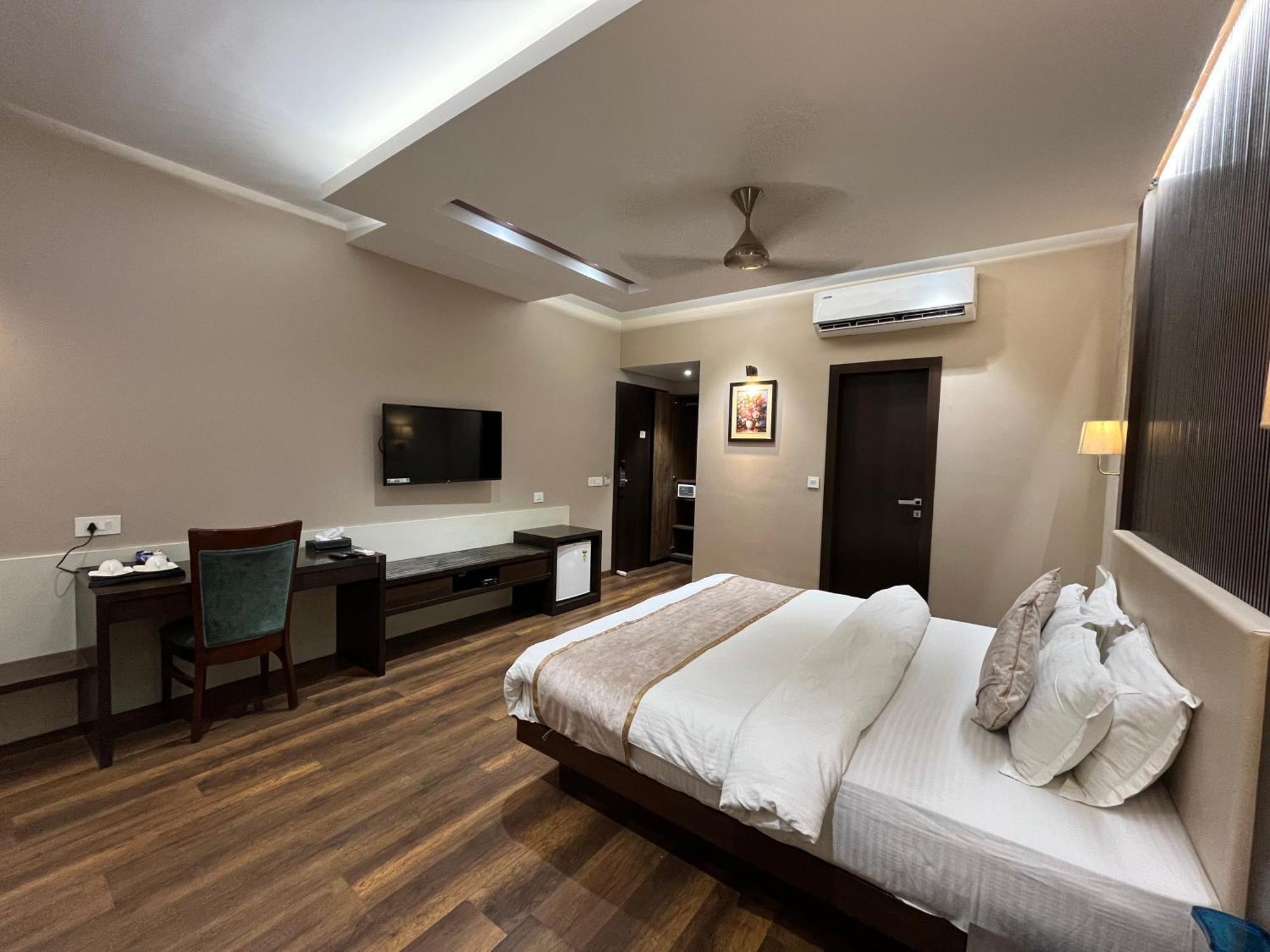 Hotel Royal Livin Benares Buitenkant foto